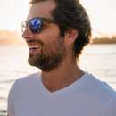 Handsome, tall and tanned guy wants to meet shy woman in Oxford